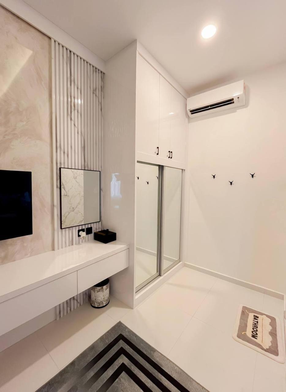 Auranad Tinyhouse Bandar Tanah Merah Wifi Netflix Eksteriør bilde
