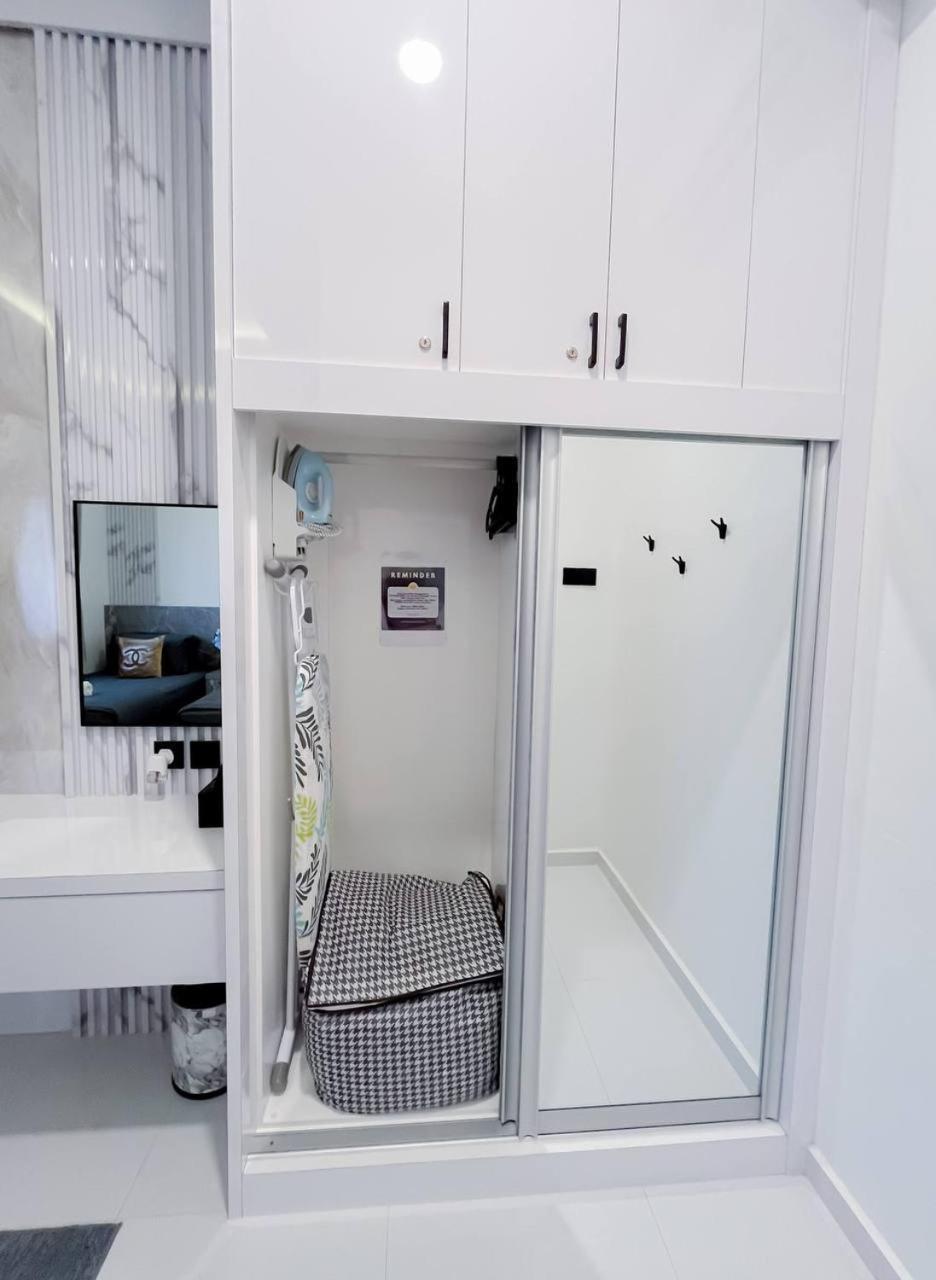Auranad Tinyhouse Bandar Tanah Merah Wifi Netflix Eksteriør bilde